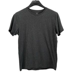 Lands' End Canvas men’s Size Large heather grey short‎ sleeve t-shirt.